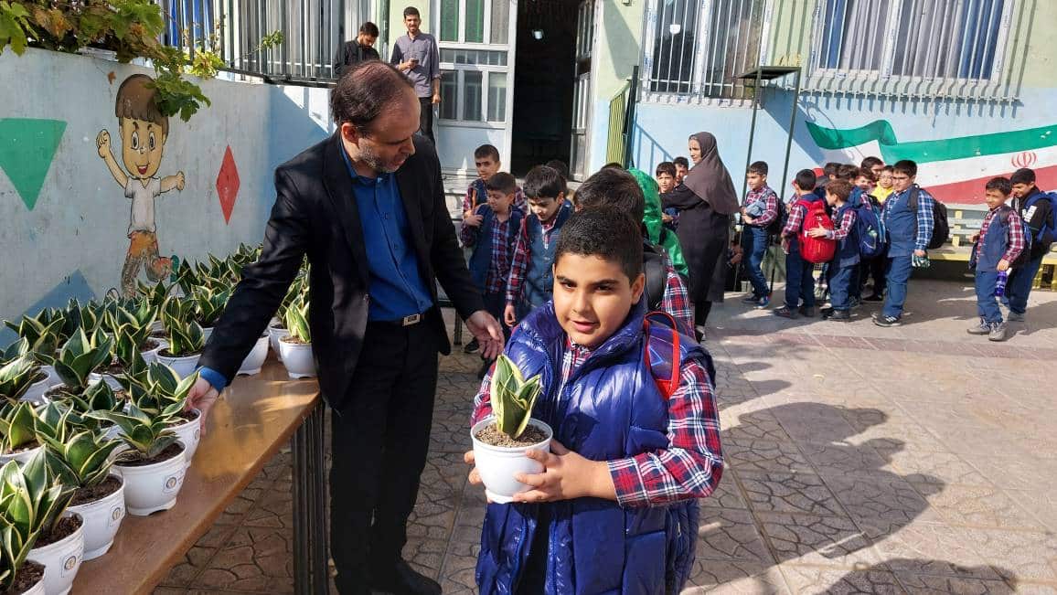 گرامیداشت روز دانش آموز